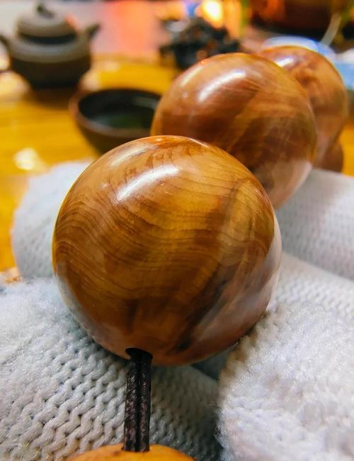 太行崖柏真假？幾招秒辨，輕松識(shí)破仿品陷阱